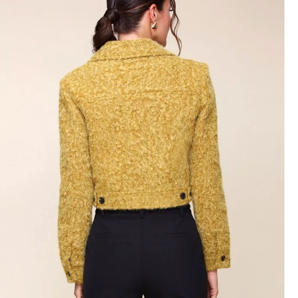 Avec Les Filles Cropped Textured Trucker Jacket - Picture 2 of 7